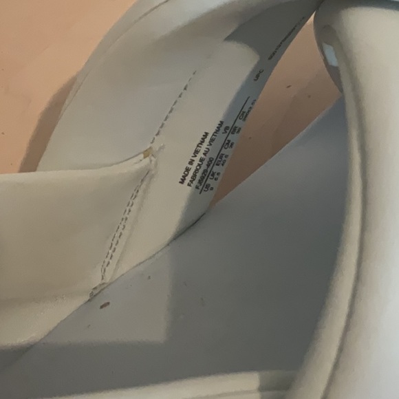 Lightly Used Baby Blue Air Max Isla Women's Platform Sandals - Picture 5 of 7